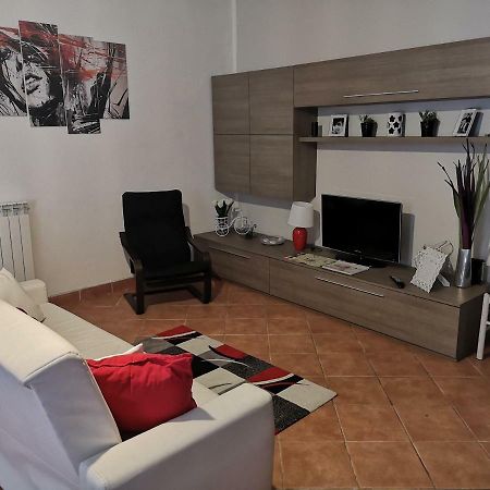 דירות רומא Chic 'N Charme Trastevere Terrace מראה חיצוני תמונה